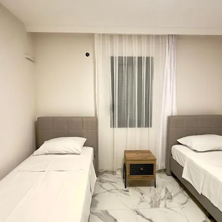 Lueks Deniz Ve Doga Manzarali Yazlik Ev