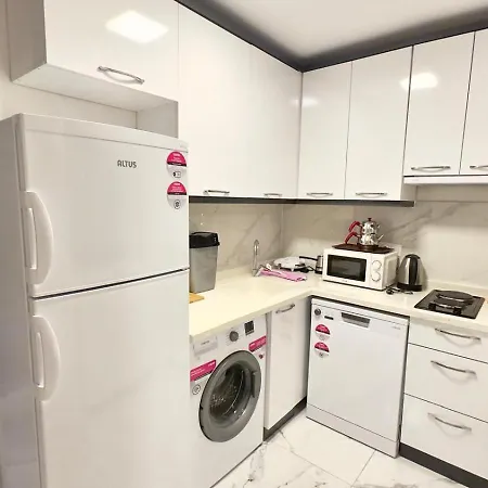 Lueks Deniz Ve Doga Manzarali Yazlik Ev Semesterbostad